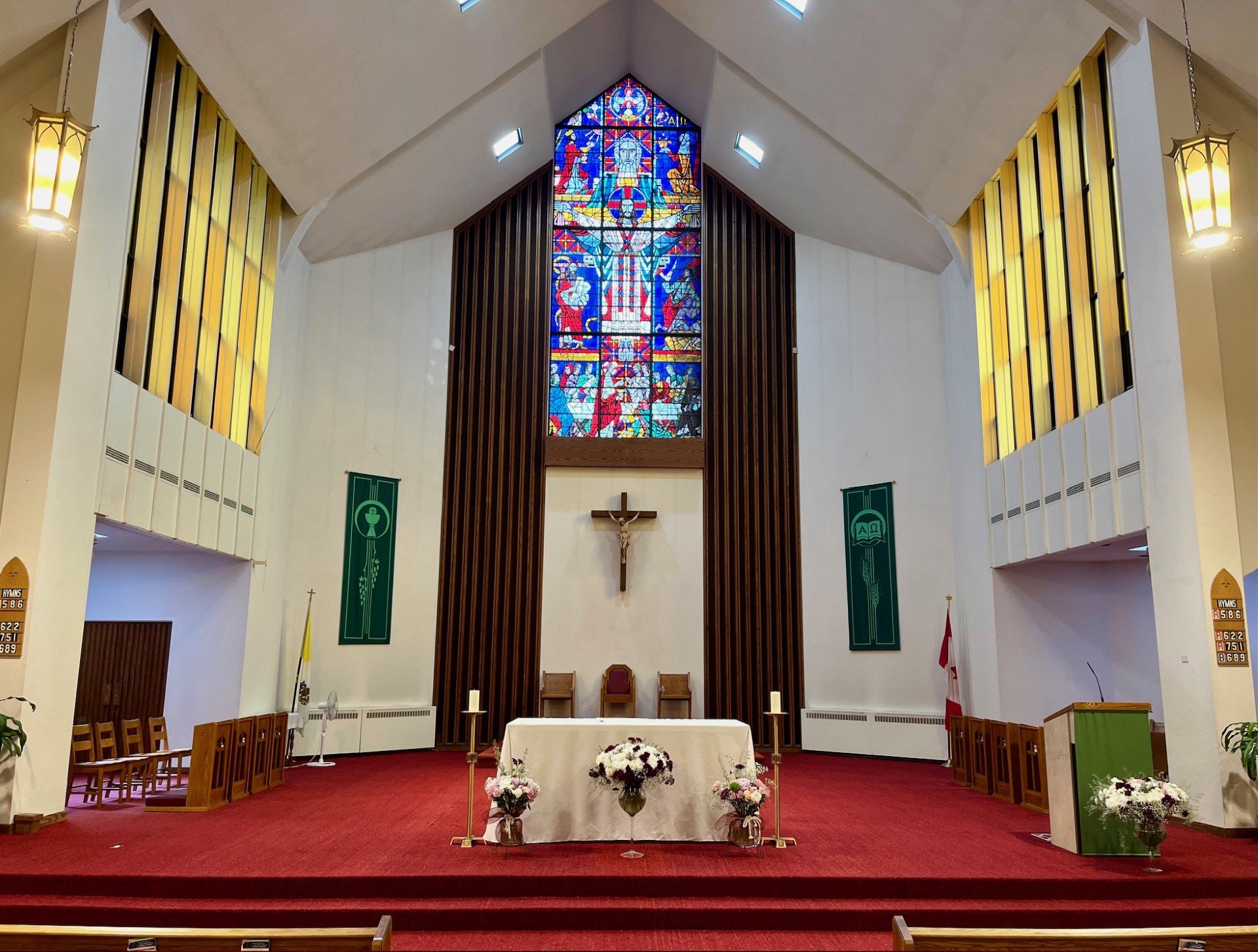 Picture of Front Altar at St. Margaret's